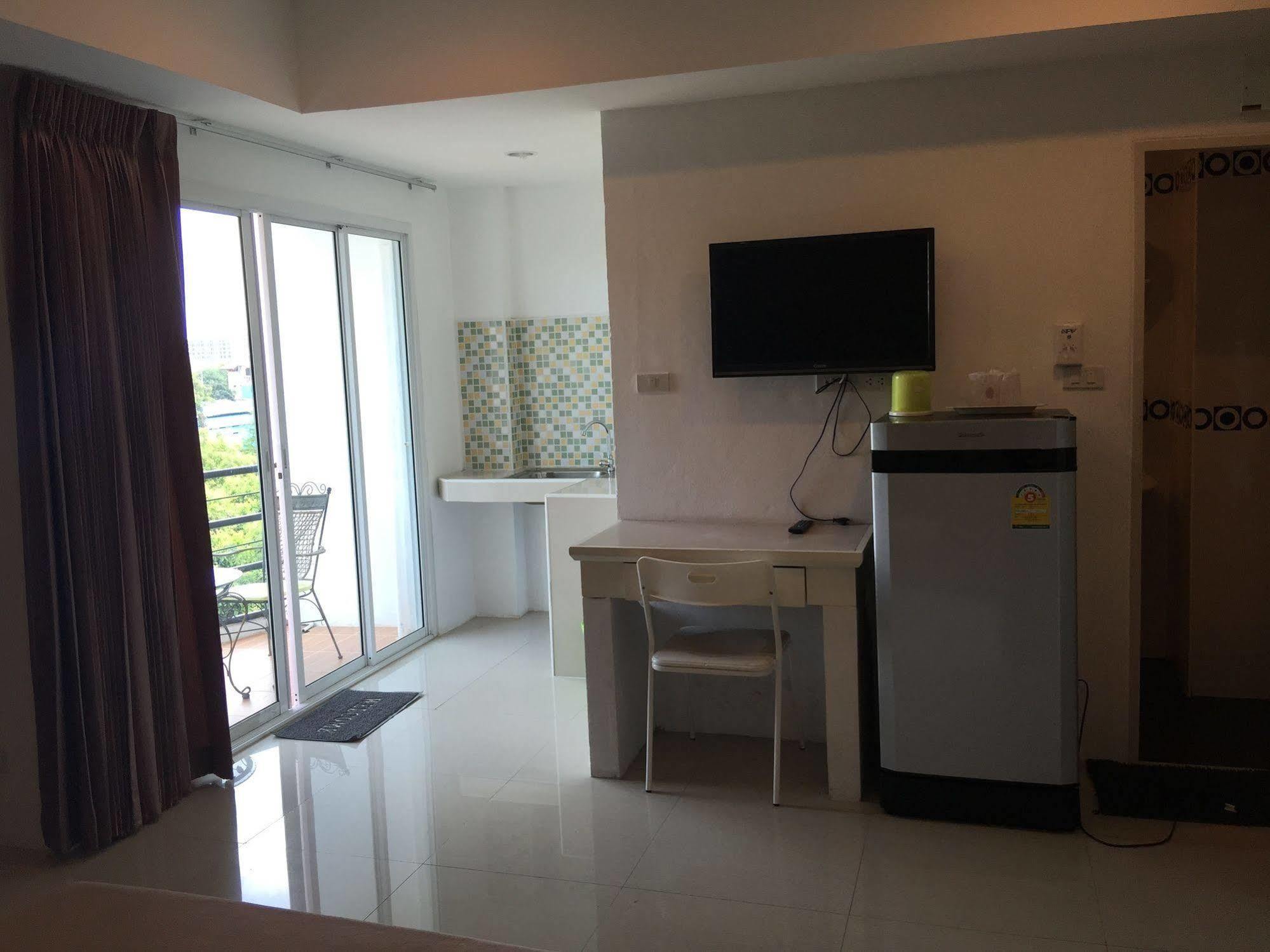 Lighthouse Residence Pattaya Exterior photo